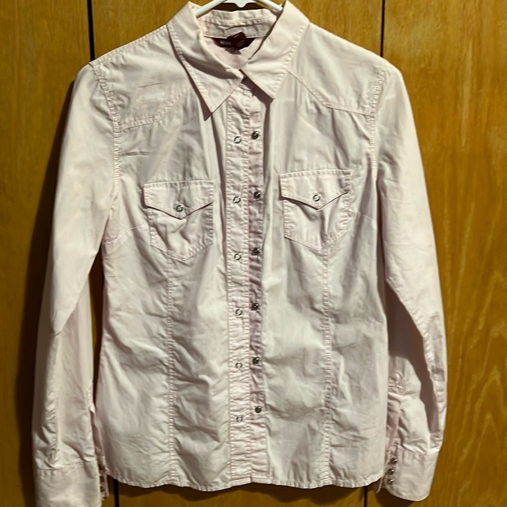 H&M light pink button-down with snaps size 8 great condition